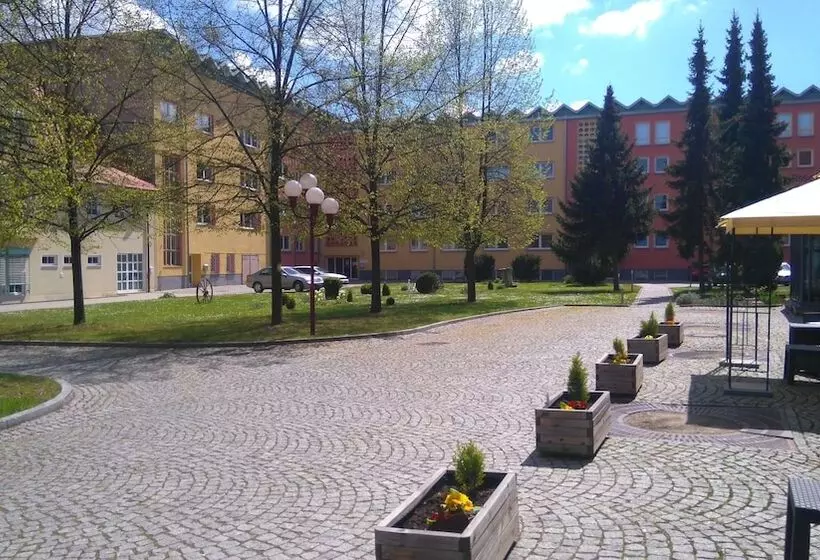 Отель Schloss Nebra