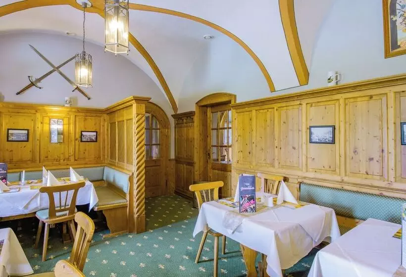 Отель Schloss Nebra