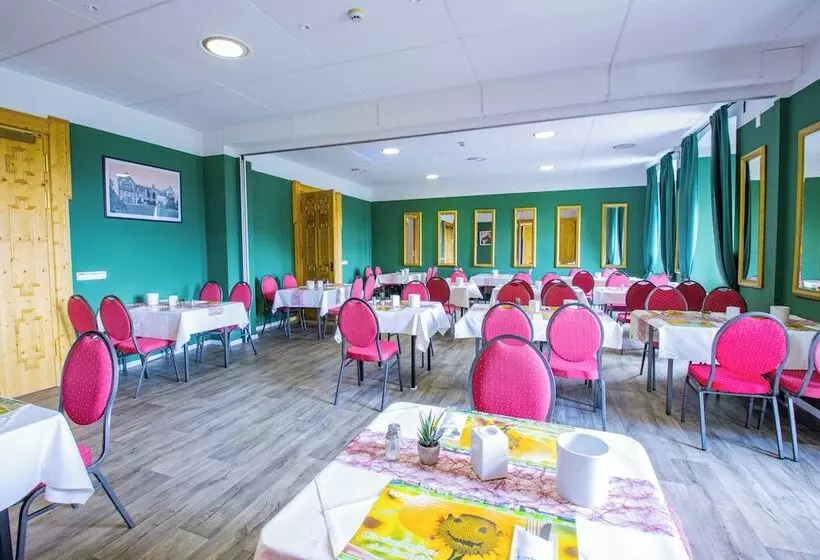 Отель Schloss Nebra