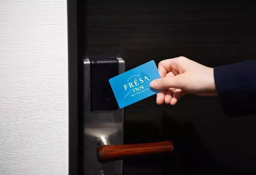 Отель Sotetsu Fresa Inn Ochanomizujimbocho