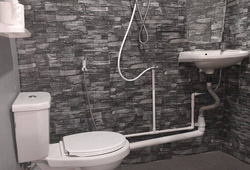 Hotell The Guest House   Sha