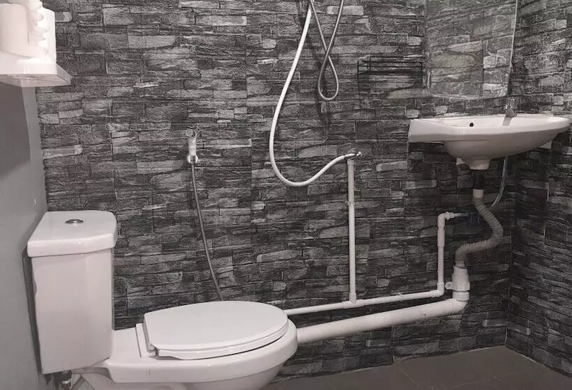 Отель The Guest House Sha