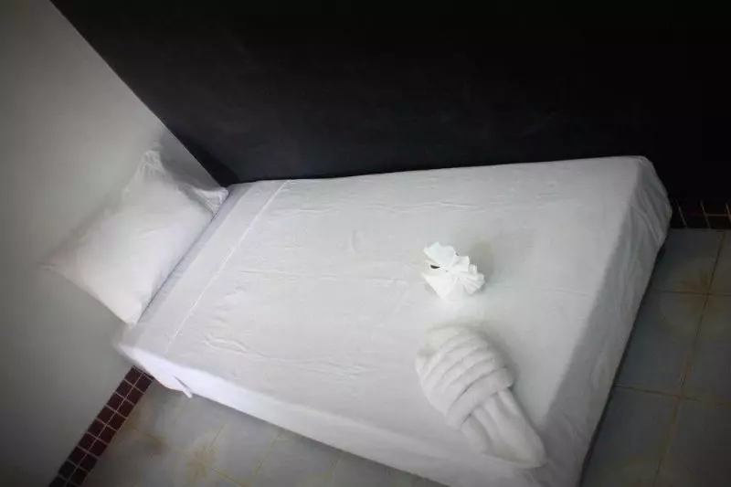 Отель The Guest House Sha