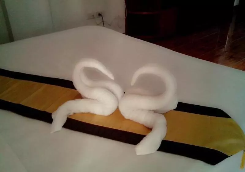 Отель The Guest House Sha