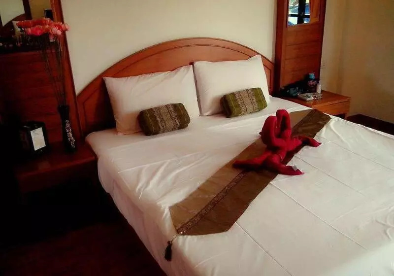 Отель The Guest House Sha