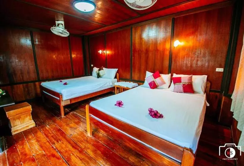 هتل Venus Resort