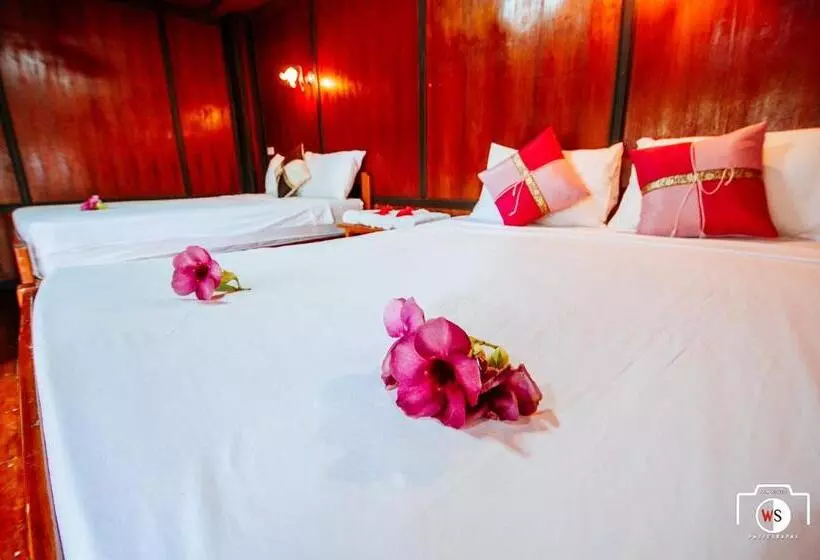 هتل Venus Resort