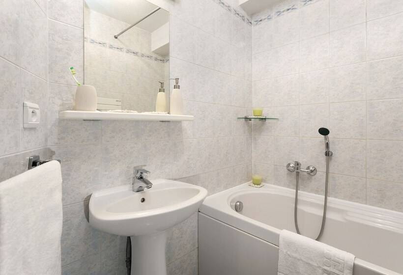 Madame Vacances Les Lodges Des Alpages