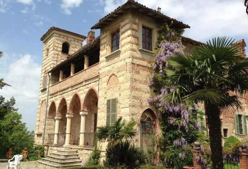 ペンション Castello Di Frassinello