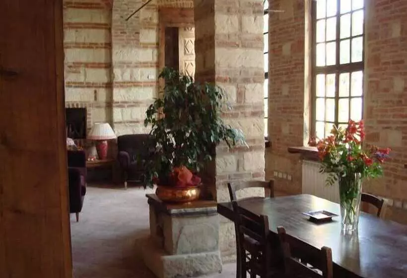ペンション Castello Di Frassinello