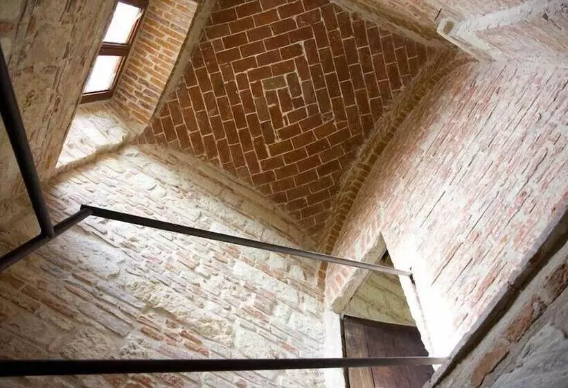ペンション Castello Di Frassinello