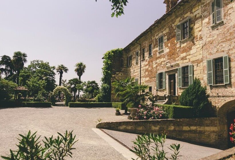 بنسيون Castello Di Frassinello