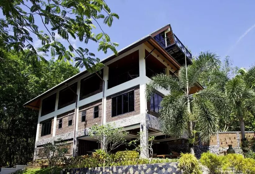 Thara Bayview Villa