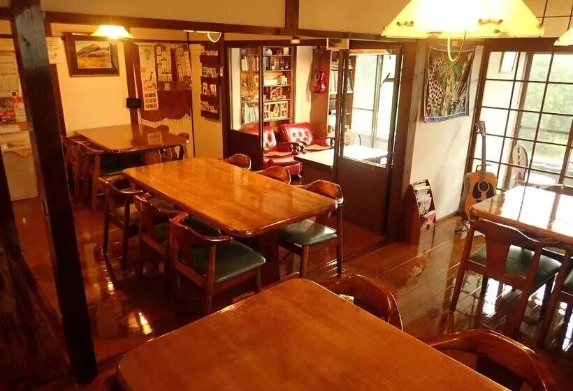 Yufuin Country Road Youth Hostel