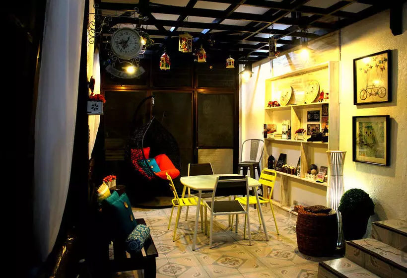 ユースホステル Tagaytay Garden Budgetel  City Center