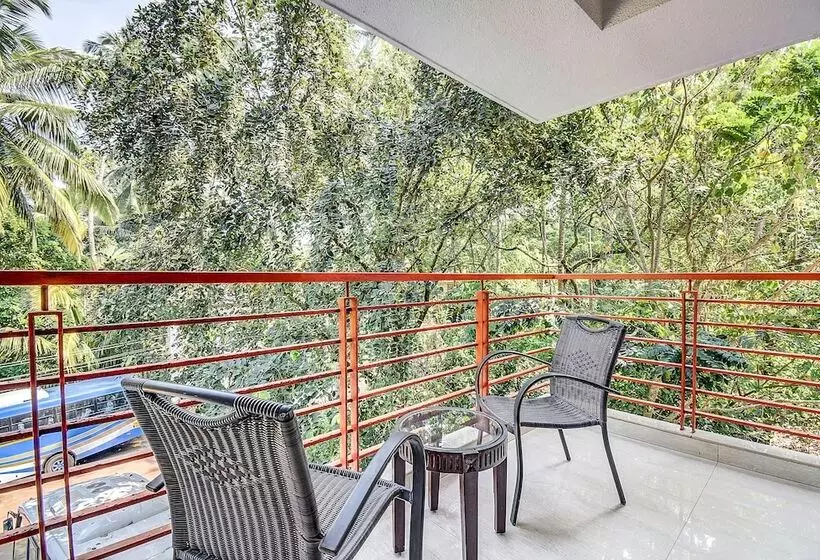 Arotel Rooms & Suites