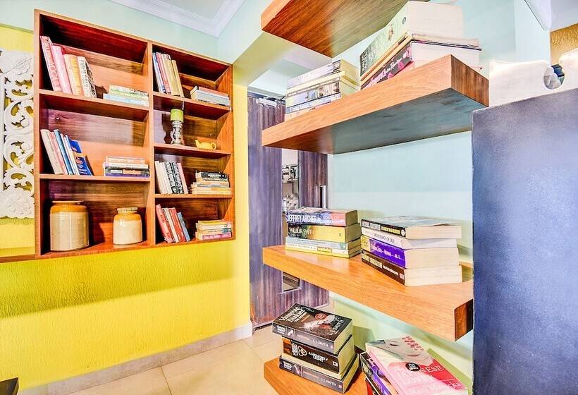 Arotel Rooms & Suites