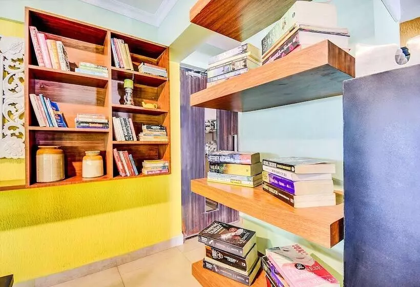 Arotel Rooms & Suites