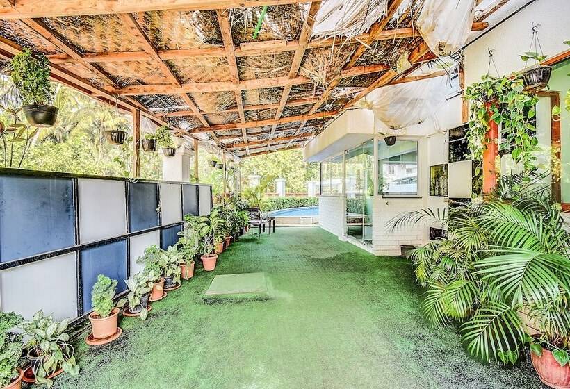 Arotel Rooms & Suites