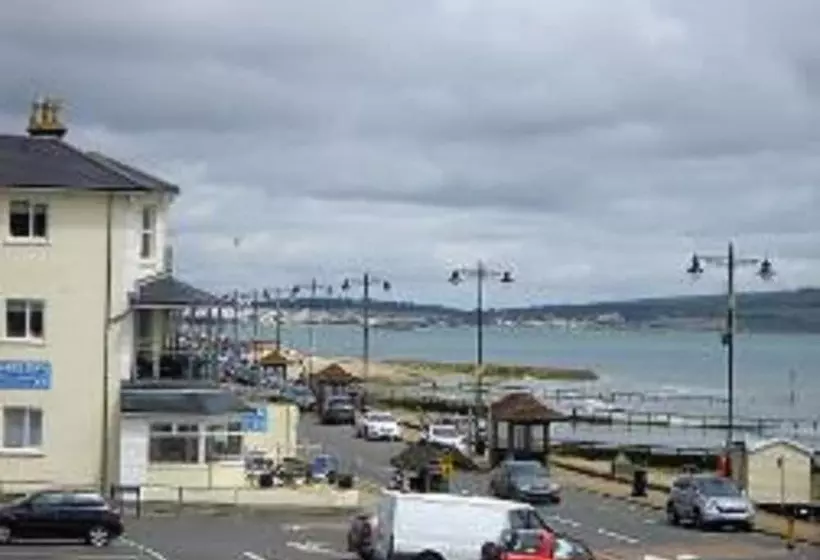 צימר Pink Beach Guest House