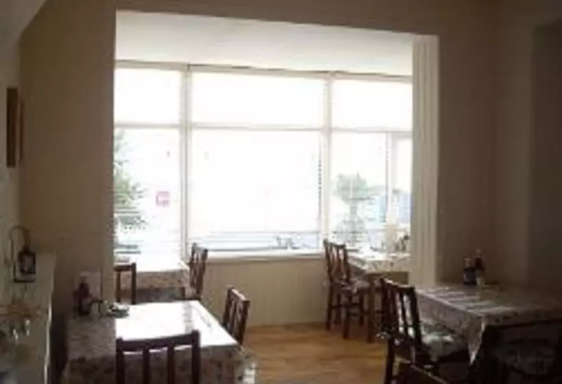 مبيت وإفطار Pink Beach Guest House