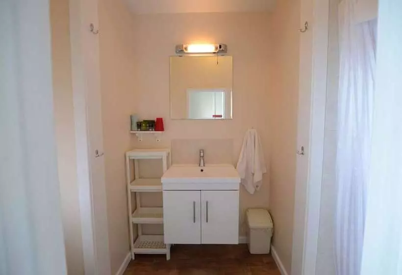 צימר Pink Beach Guest House