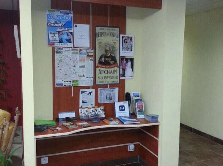 Отель Akena City Caudry