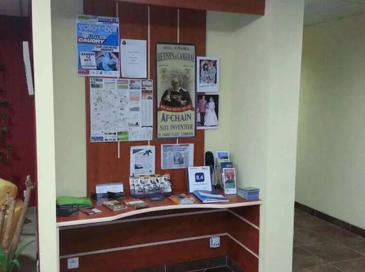 Отель Akena City Caudry