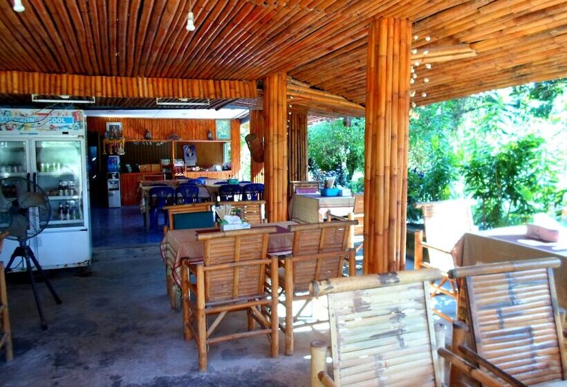 בית מלון כפרי Baan Kuasakul Resort