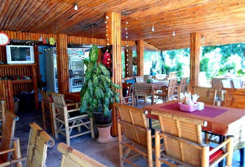 בית מלון כפרי Baan Kuasakul Resort