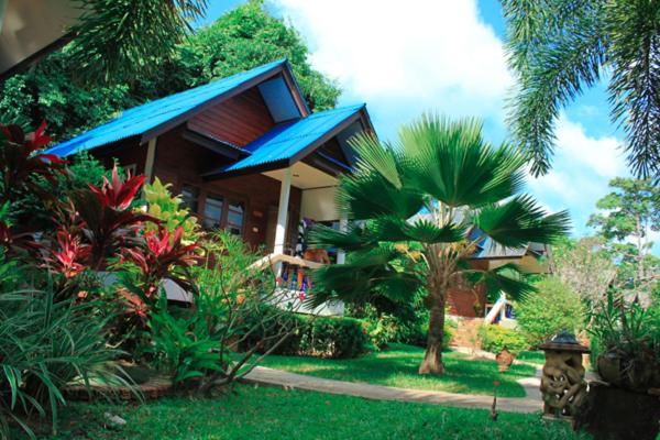 فندق Baanrommai Resort