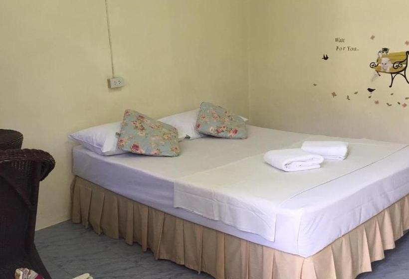 فندق Baanrommai Resort