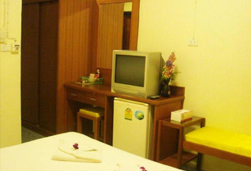 فندق Baanrommai Resort