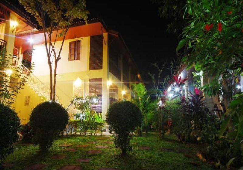 ホテル Buathong Resort