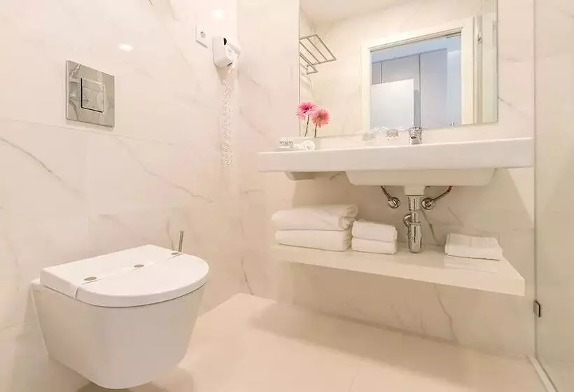 Отель Consolata