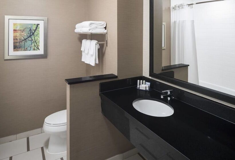 هتل Fairfield Inn & Suites By Marriott Houston Pasadena