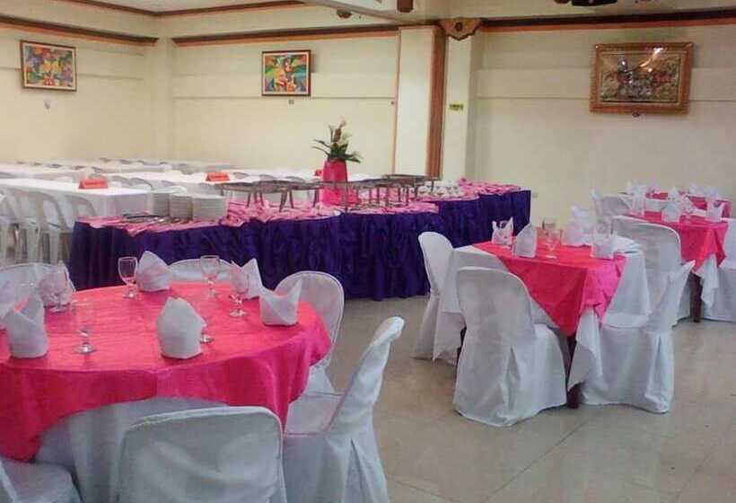 Otel Golden Stallion Suites