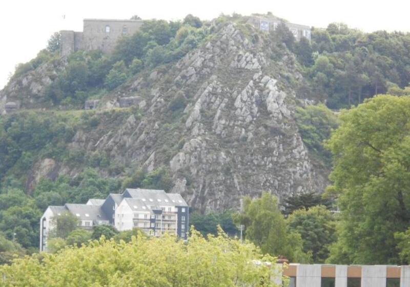 ホテル Hôtel De La Gare