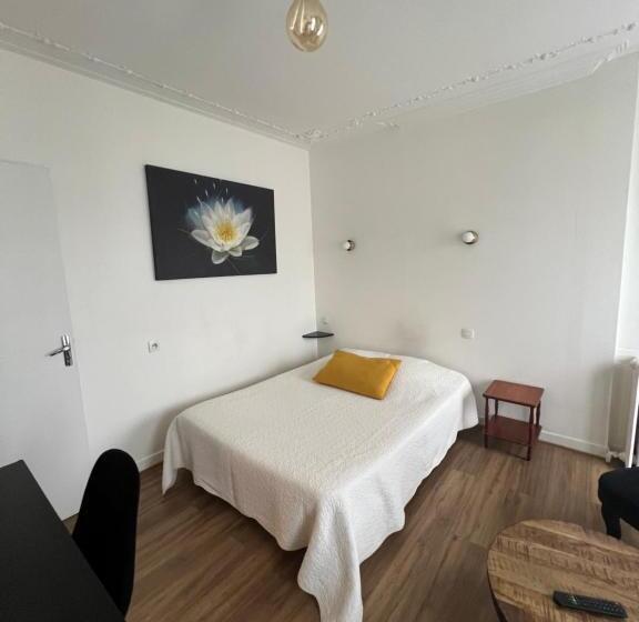 ホテル Hôtel De La Gare