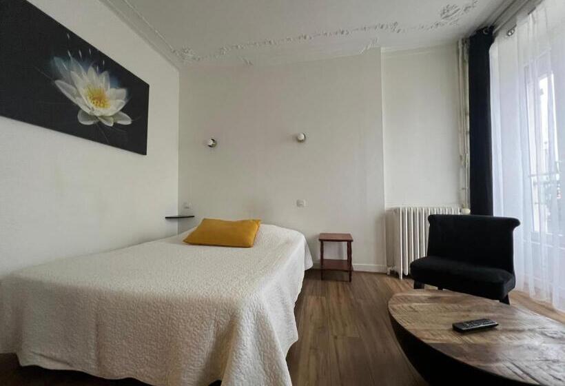 ホテル Hôtel De La Gare