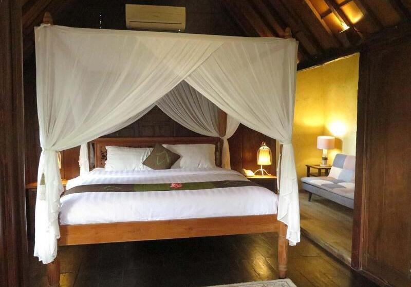 בית מלון כפרי Kampung Cenik