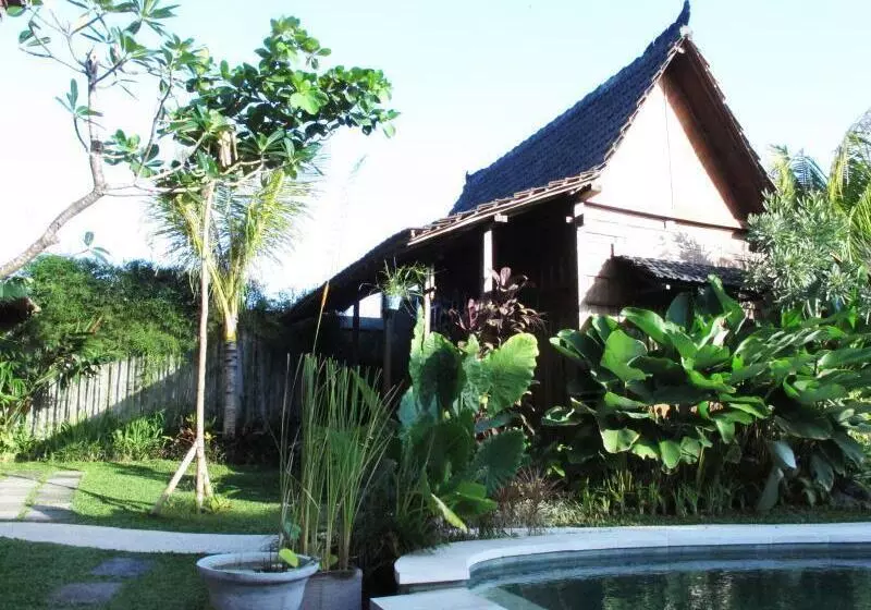 فندق Kampung Cenik