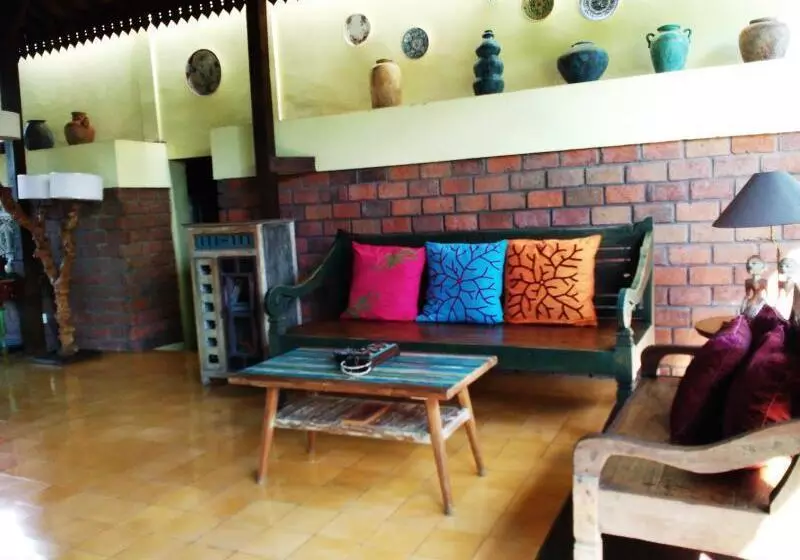 فندق Kampung Cenik