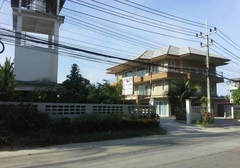 هتل Krisada Beach Resort