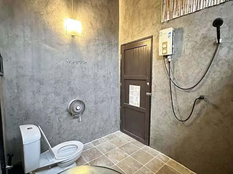 هتل Lipe Oasis Resort