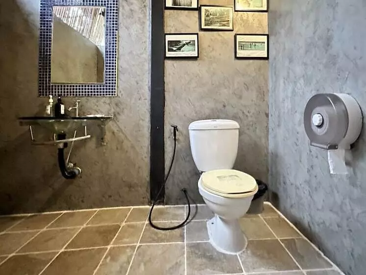 هتل Lipe Oasis Resort