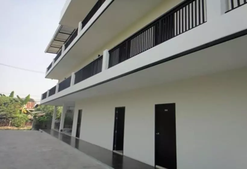 בית מלון כפרי O  Drive Resort &