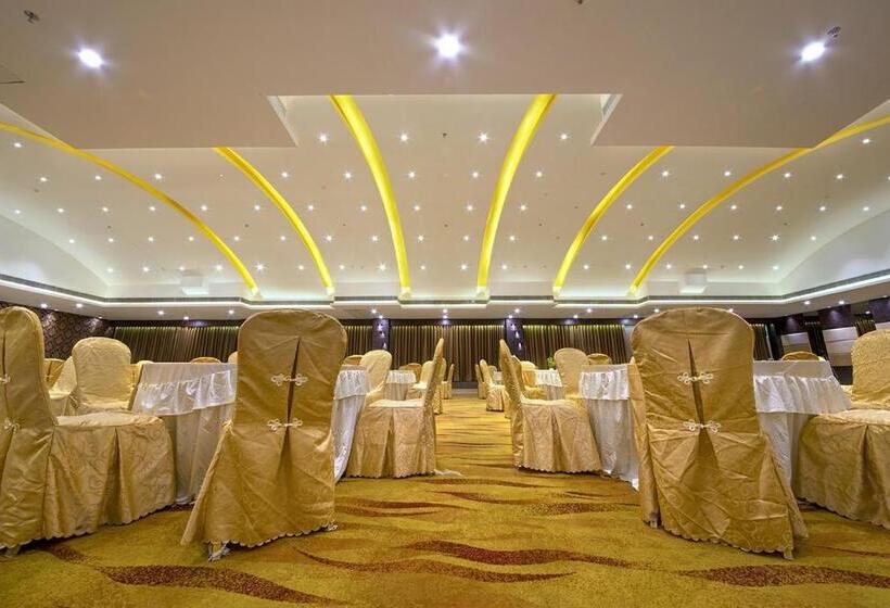 בית מלון כפרי The Fern Residency Kolkata