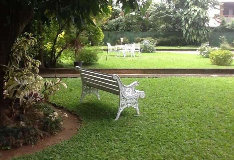 Пансион Margaret Villa