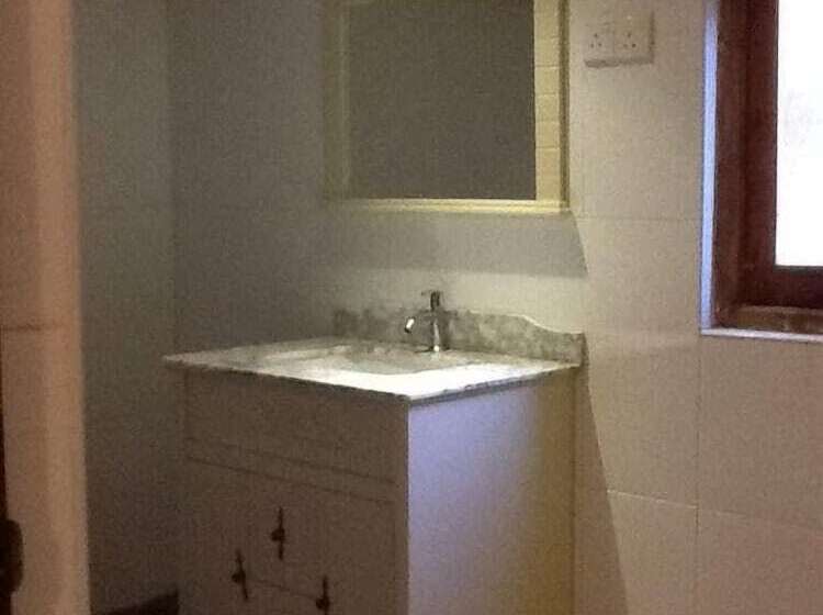 Пансион Margaret Villa